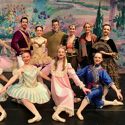 Ballet Apetrei company artists and dancers